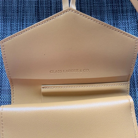 Glass & Ladder Katherine Tech Roll Up Honey Brown Vegan Leather Fold Organizer - Picture 6 of 6